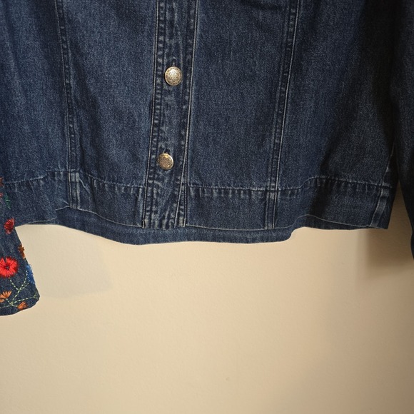 Stonebridge Women's Denim Jacket with Flower Embroidered Cuffs & Sleeves - Picture 10 of 16